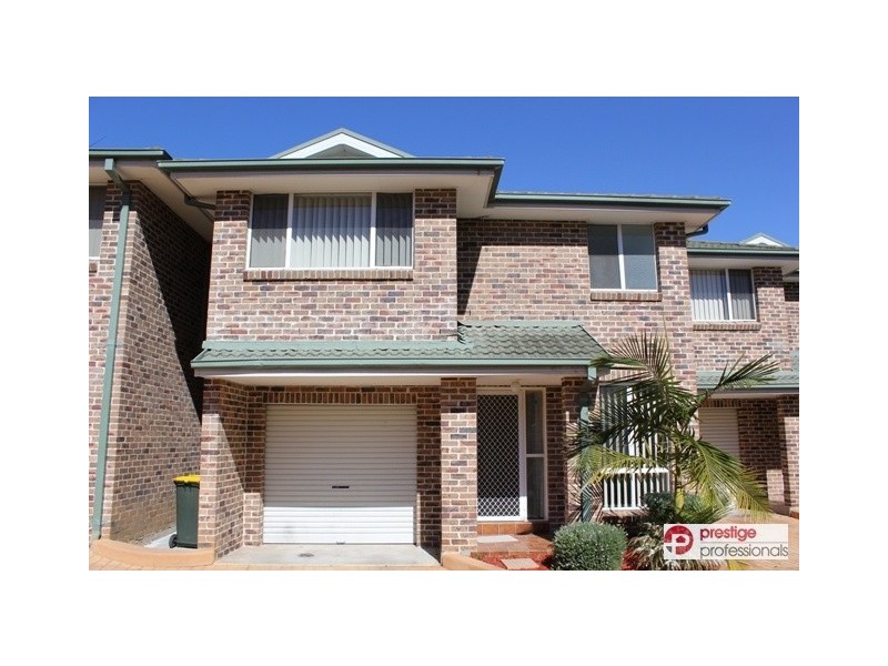 2/85 Nuwarra Road, Moorebank NSW 2170