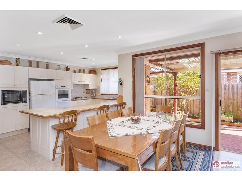 5 Yallum Court, Wattle Grove NSW 2173