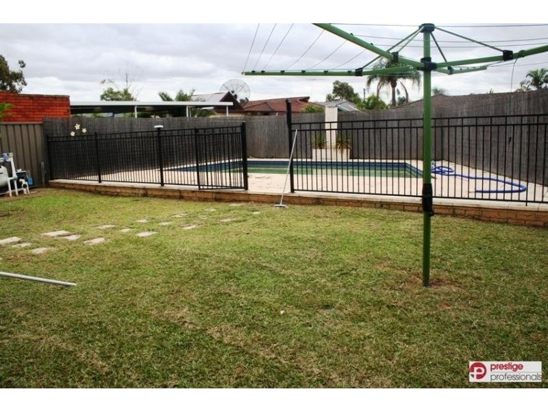 1 Haerse Avenue, Chipping Norton NSW 2170