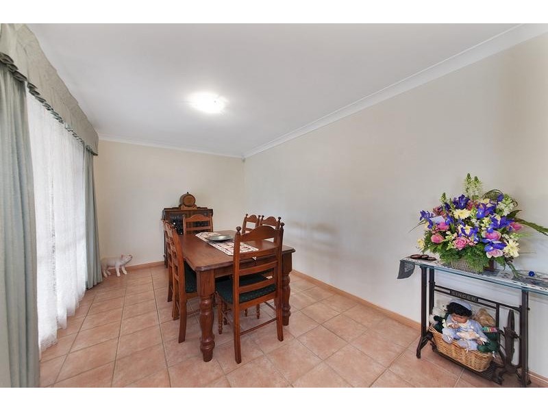 4 Springfield Court, Wattle Grove NSW 2173