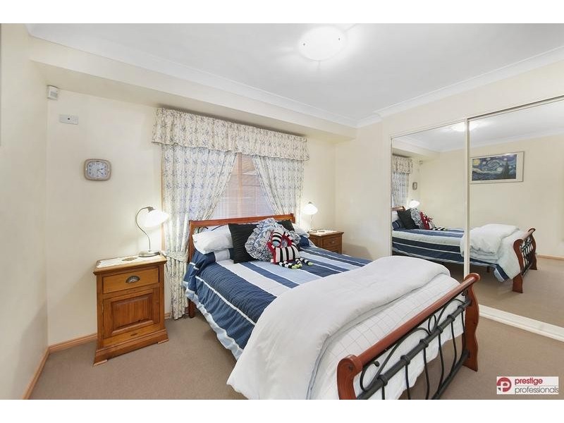 4 Springfield Court, Wattle Grove NSW 2173