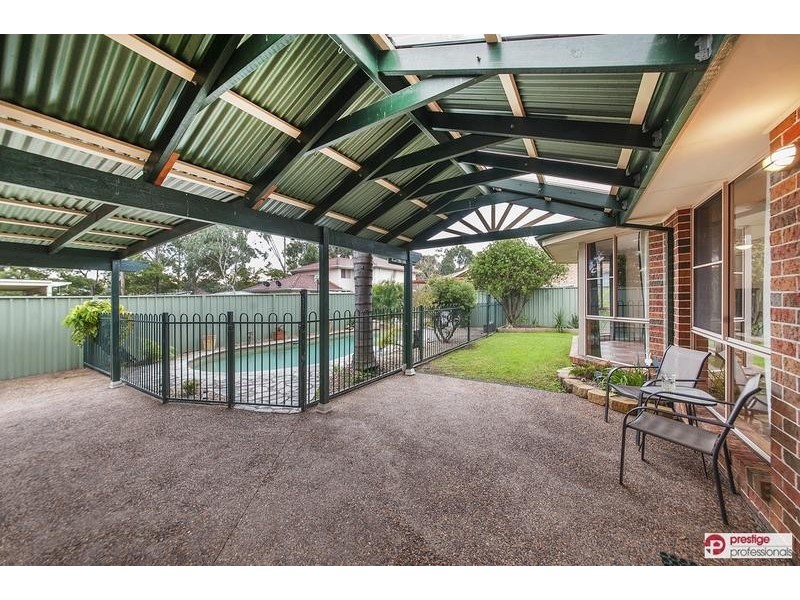 4 Springfield Court, Wattle Grove NSW 2173