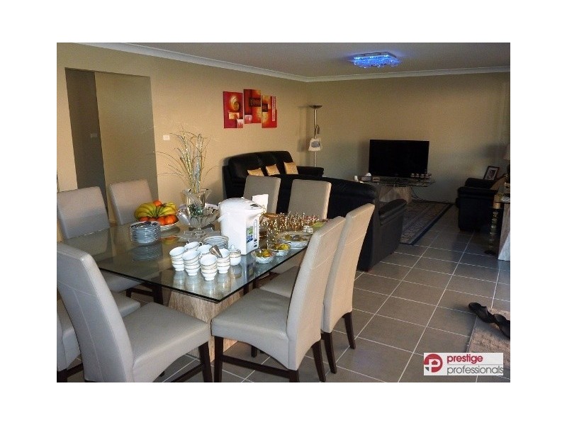 11B Arras Place, Prestons NSW 2170