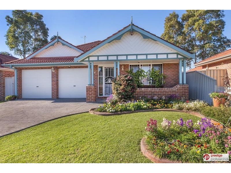 16 Beltana Court, Wattle Grove NSW 2173