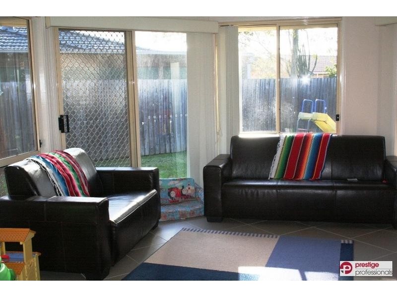 50 Daintree Drive, Wattle Grove NSW 2173