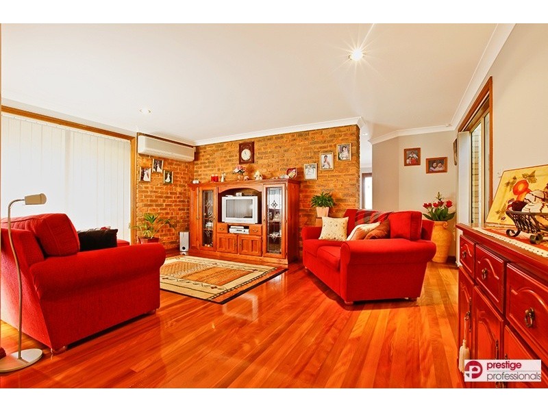 12 Eildon Court, Wattle Grove NSW 2173