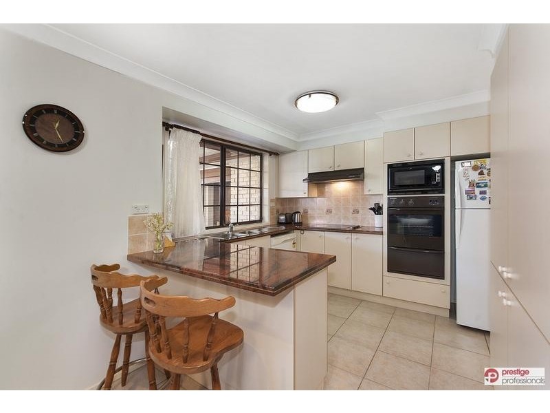 8 Brickendon Court, Wattle Grove NSW 2173