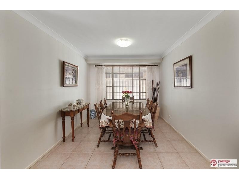 8 Brickendon Court, Wattle Grove NSW 2173