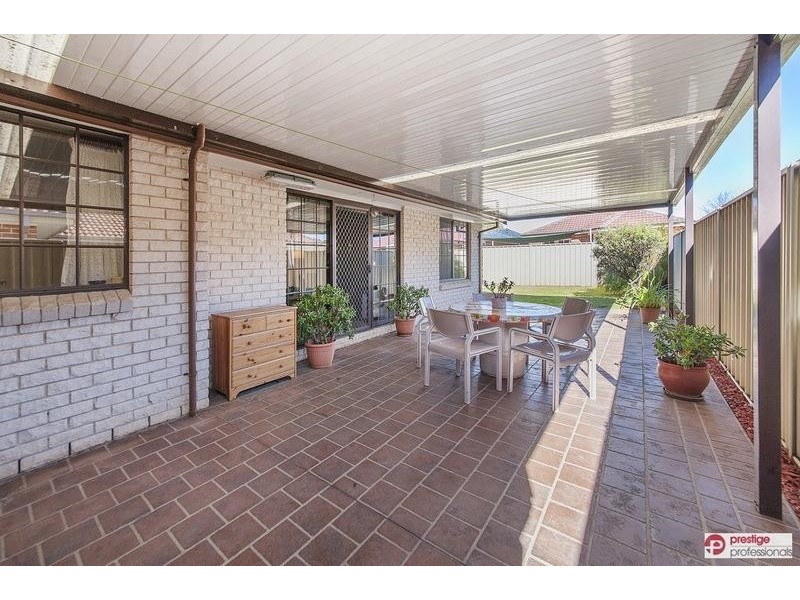 8 Brickendon Court, Wattle Grove NSW 2173