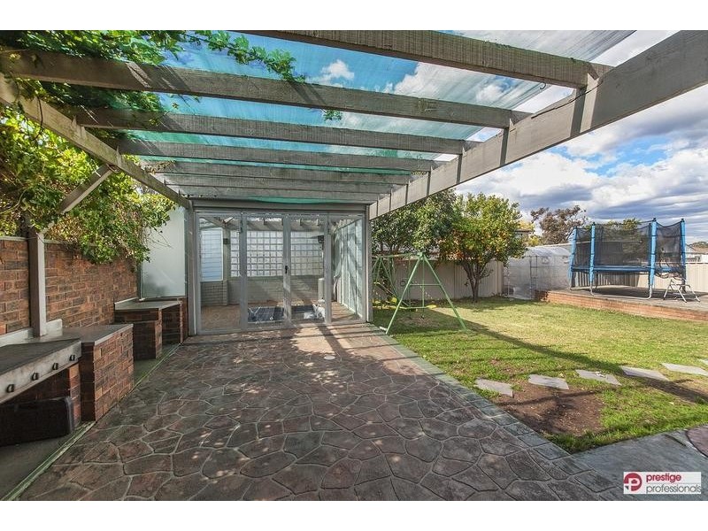 8 Josephine Crescent, Moorebank NSW 2170