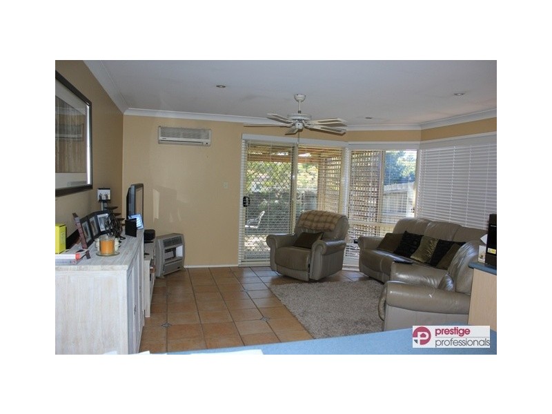 8 Tweed court, Wattle Grove NSW 2173