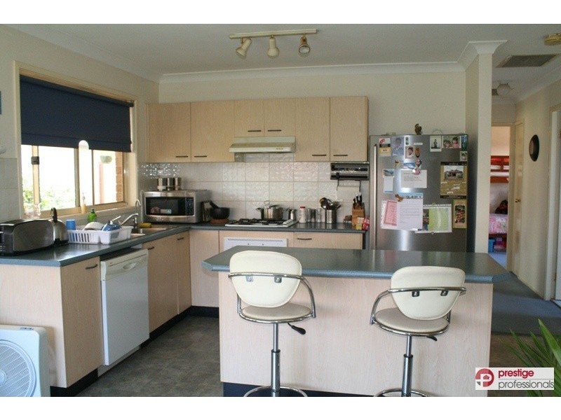 36 Banyule Court, Wattle Grove NSW 2173