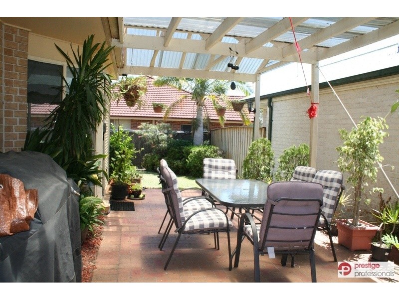 36 Banyule Court, Wattle Grove NSW 2173