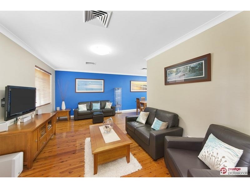 5 Aruma Close, Chipping Norton NSW 2170