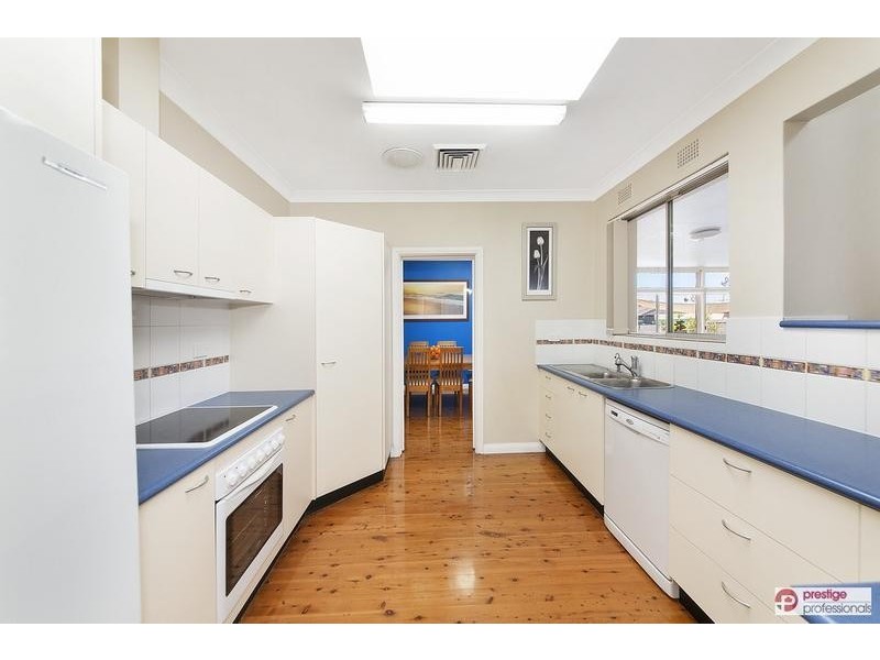 5 Aruma Close, Chipping Norton NSW 2170