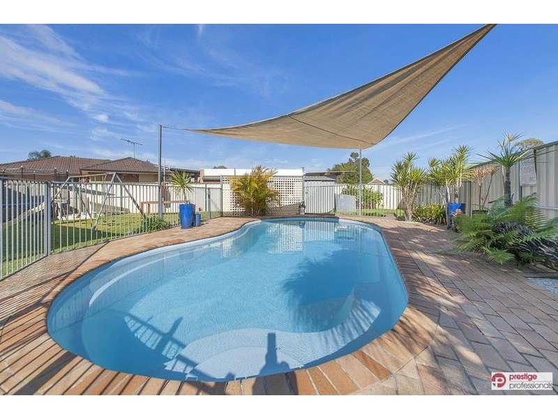 5 Aruma Close, Chipping Norton NSW 2170