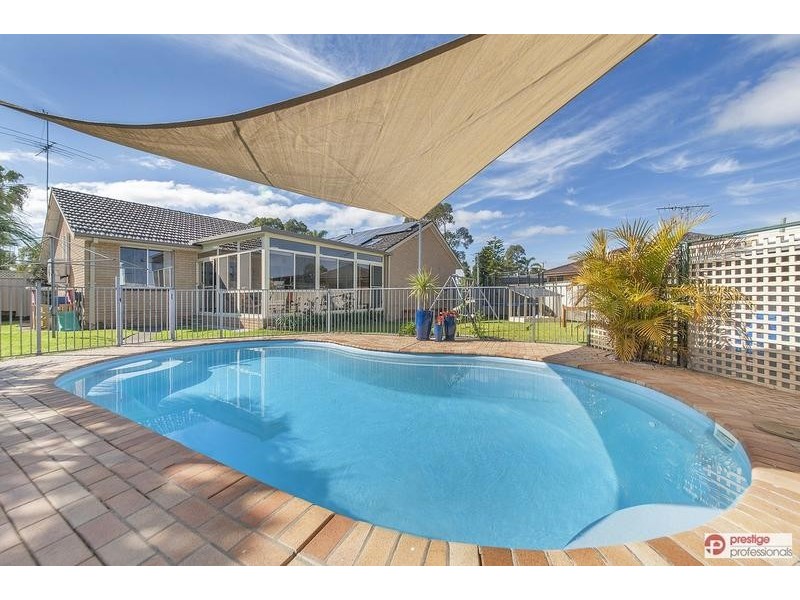 5 Aruma Close, Chipping Norton NSW 2170