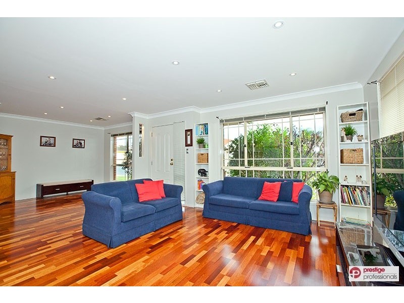 1 Alexandrina Court, Wattle Grove NSW 2173