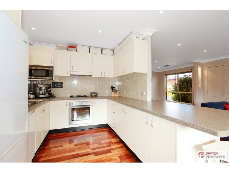 1 Alexandrina Court, Wattle Grove NSW 2173