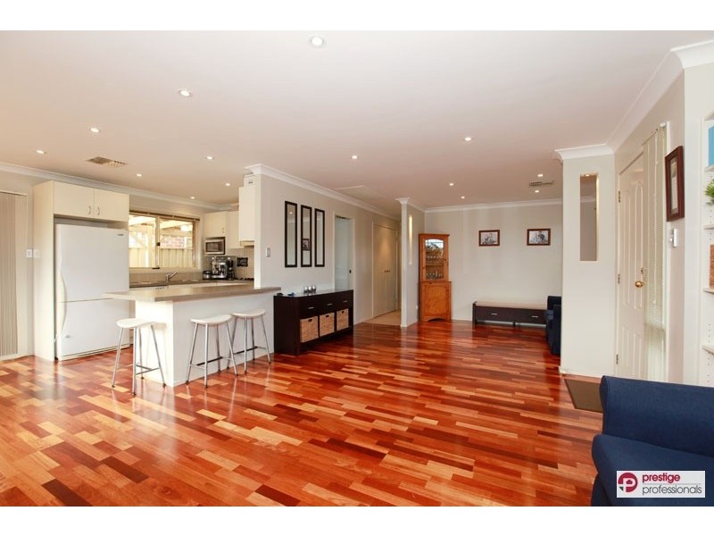 1 Alexandrina Court, Wattle Grove NSW 2173