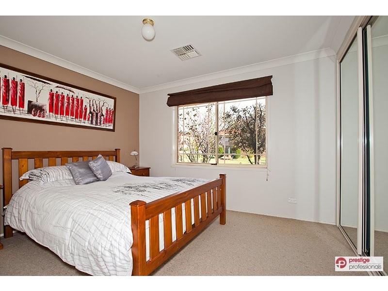 1 Alexandrina Court, Wattle Grove NSW 2173