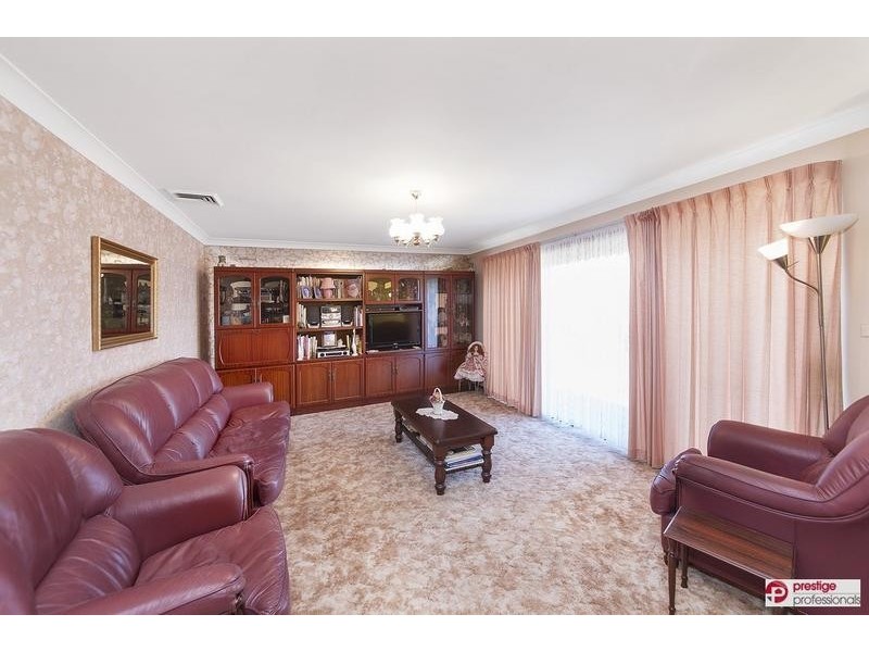 3 Pennington Avenue, Georges Hall NSW 2198