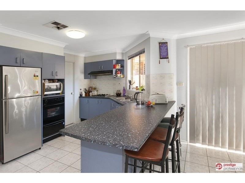 32 Kinchega Court, Wattle Grove NSW 2173