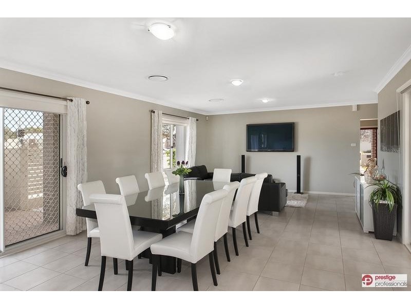 53 Maddecks Avenue, Moorebank NSW 2170