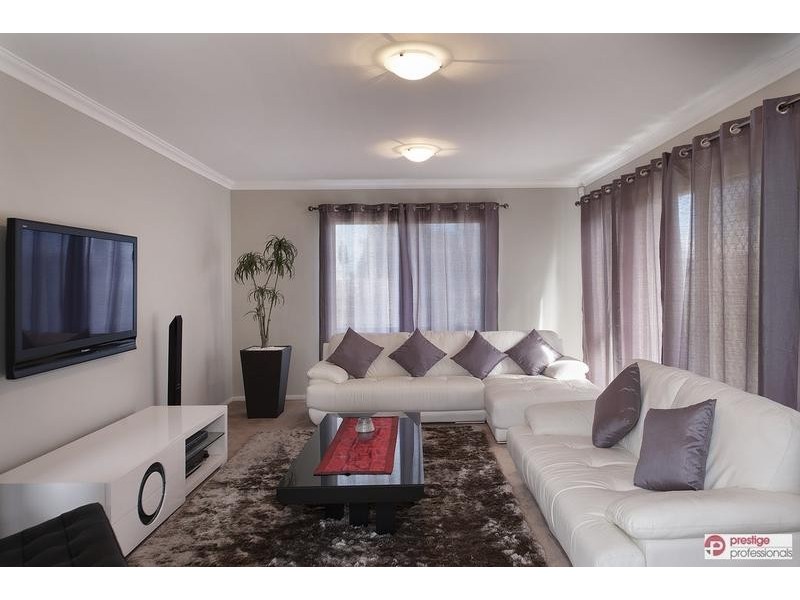 53 Maddecks Avenue, Moorebank NSW 2170