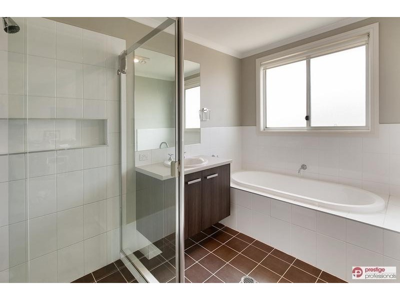 53 Maddecks Avenue, Moorebank NSW 2170