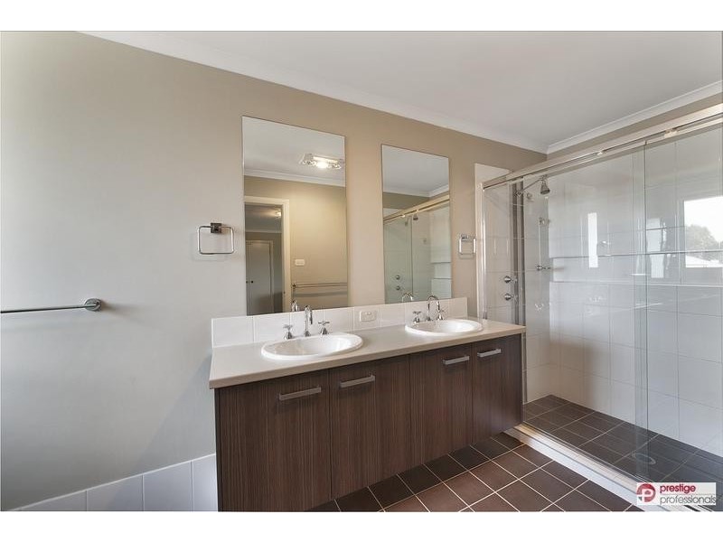 53 Maddecks Avenue, Moorebank NSW 2170