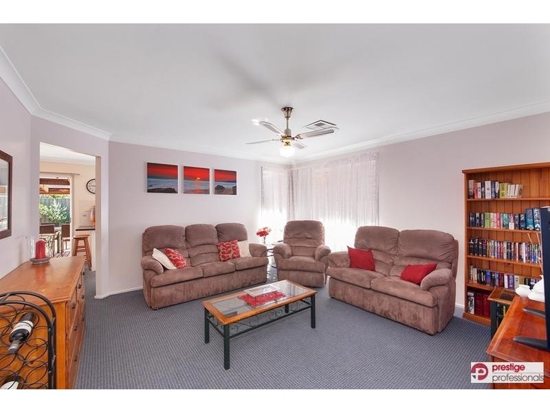 13 Gracemere Court, Wattle Grove NSW 2173