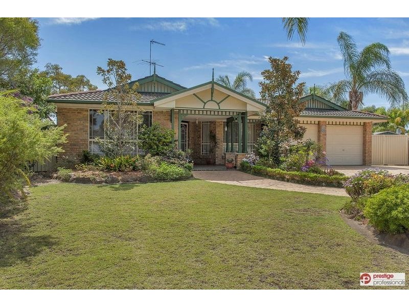 77 Daintree Drive, Wattle Grove NSW 2173