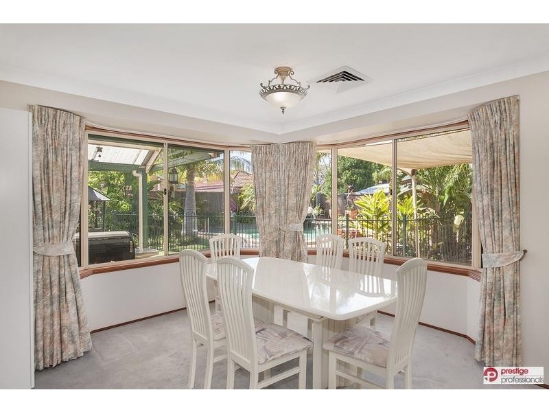 77 Daintree Drive, Wattle Grove NSW 2173
