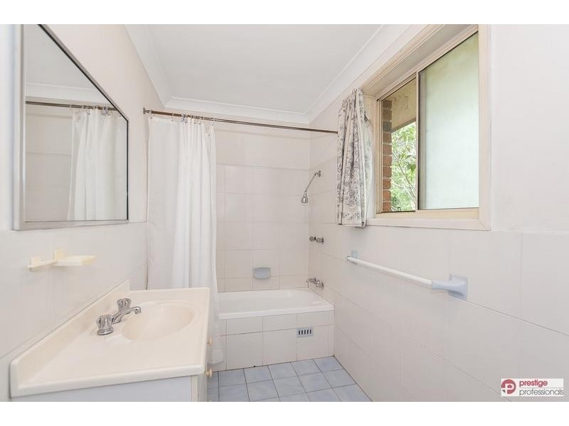 6/142 Heathcote Road, Moorebank NSW 2170