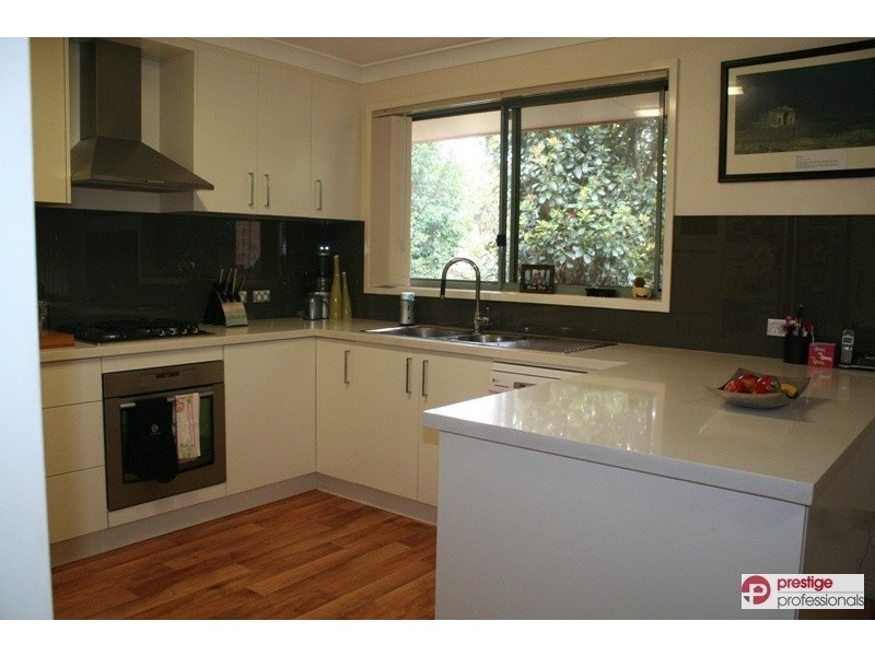 13 Ancura Court, Wattle Grove NSW 2173