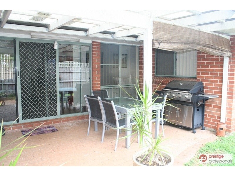 13 Ancura Court, Wattle Grove NSW 2173