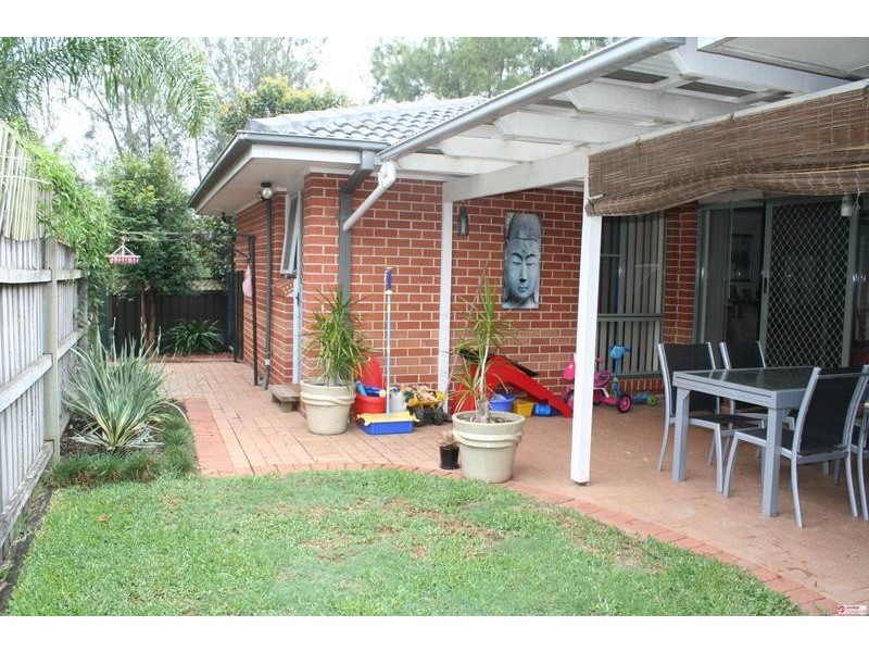 13 Ancura Court, Wattle Grove NSW 2173