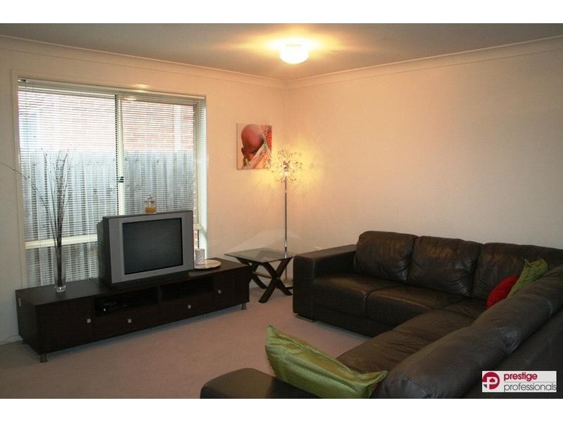 3 Exford Court, Wattle Grove NSW 2173