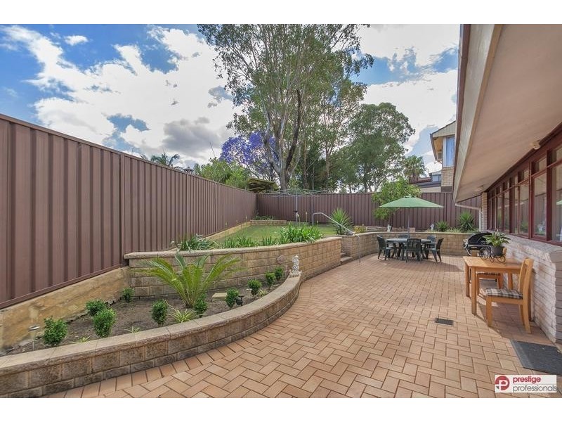 11 Gal Crescent, Moorebank NSW 2170