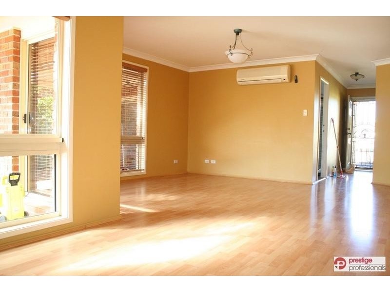 23 Brownlow Court, Wattle Grove NSW 2173