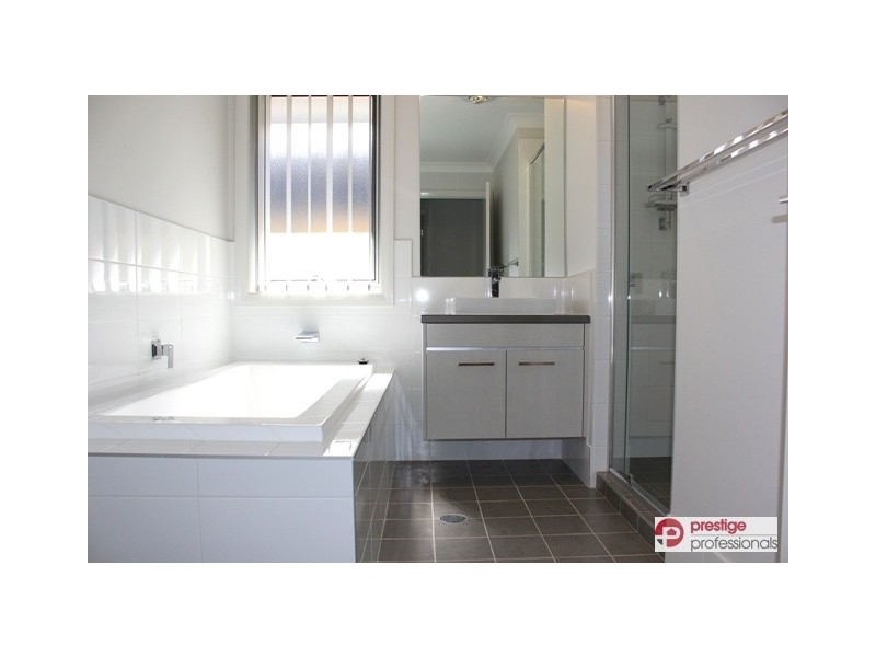 42 Hoy Street, Moorebank NSW 2170