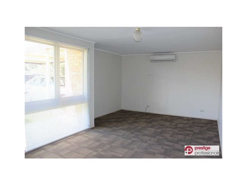 32 Burton Avenue, Moorebank NSW 2170