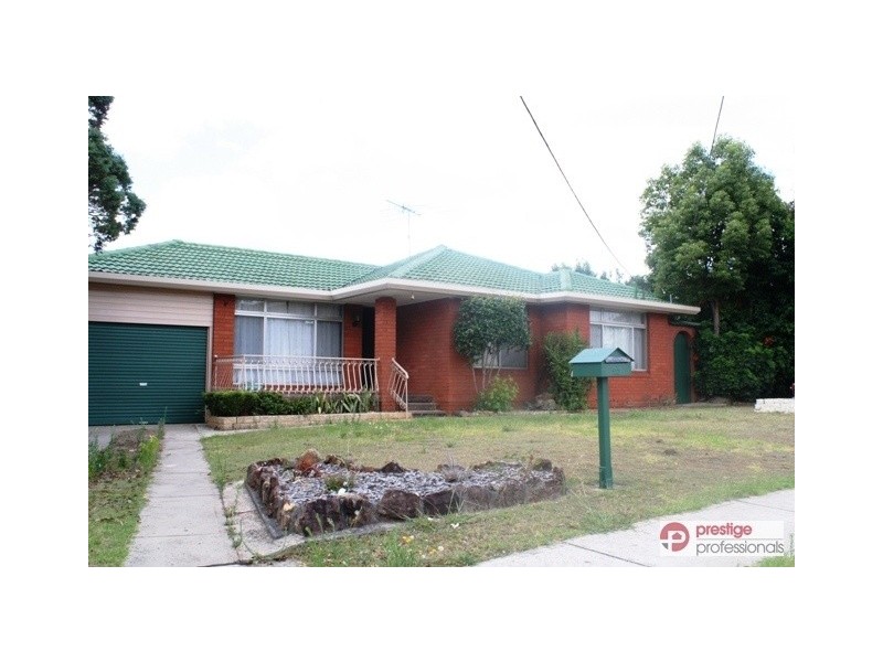 23 Maddecks Avenue, Moorebank NSW 2170