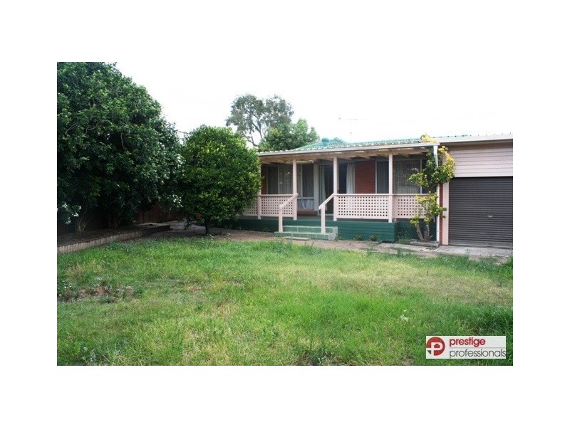 23 Maddecks Avenue, Moorebank NSW 2170