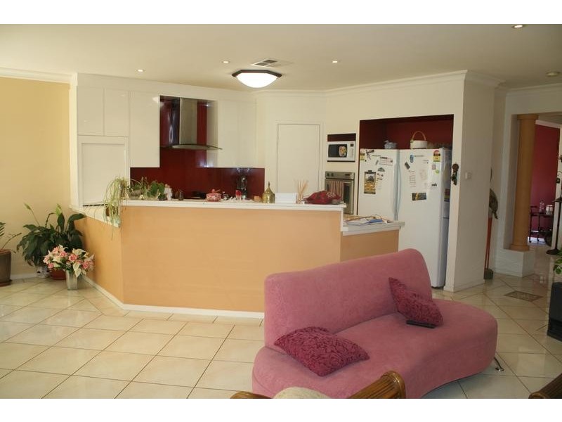 8 Barrington Court, Holsworthy NSW 2173