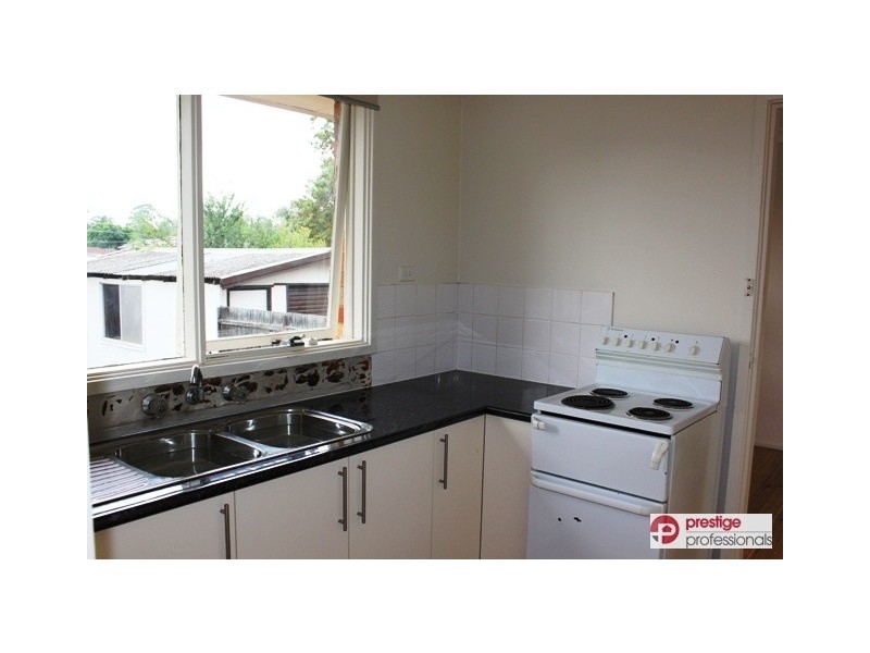 22 Paine Ave, Moorebank NSW 2170