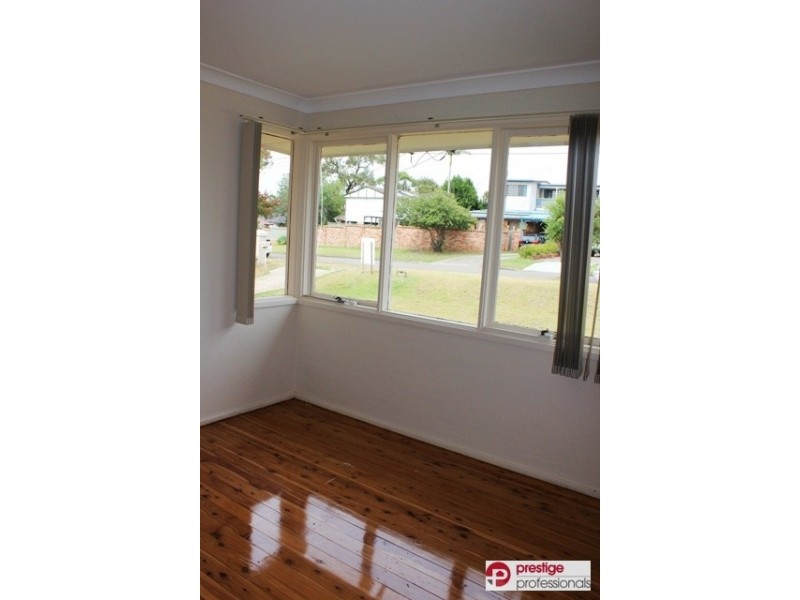 22 Paine Ave, Moorebank NSW 2170