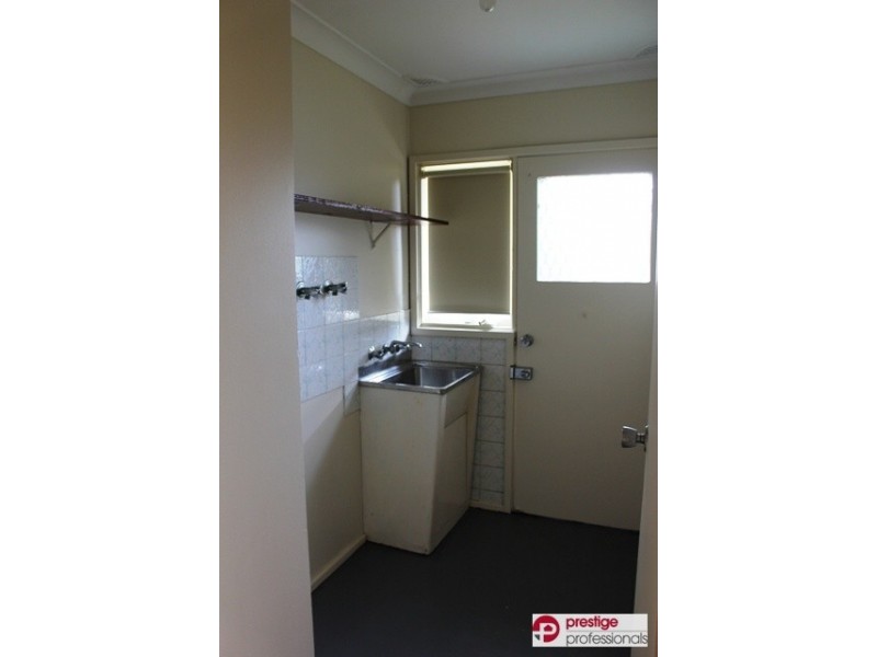 22 Paine Ave, Moorebank NSW 2170