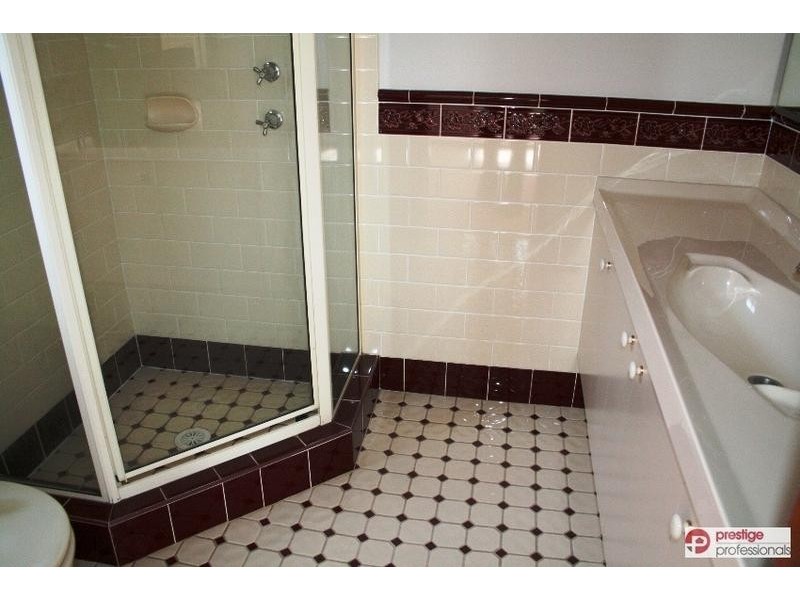 12 Brickendon Court, Wattle Grove NSW 2173